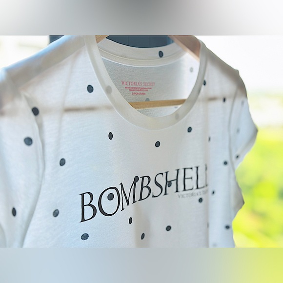 NWT | Victoria’s Secret - “Tag-less BOMBSHELL Polka Dot” T-Shirt - Picture 1 of 7